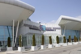 Първият полет от Баку до София вече е факт