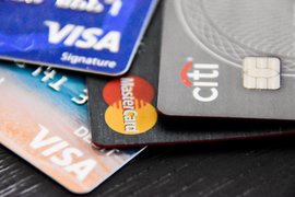 Кредиторите предоставят 1,5 милиона кредитно-погасителни ваканции по кредитни карти и заеми, за да помогнат кредитополучателите