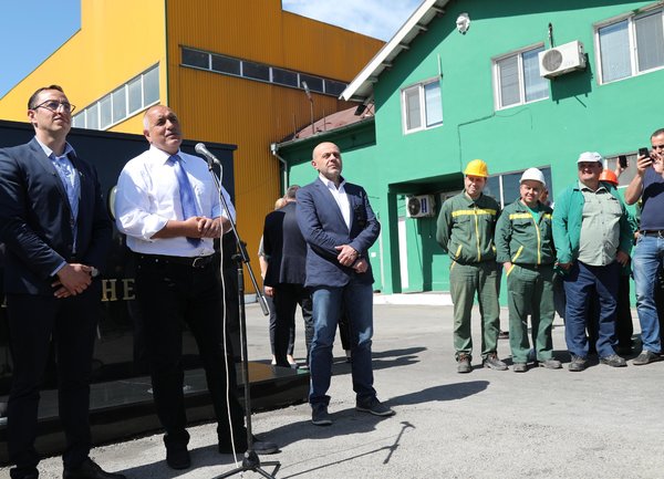 Бойко Борисов откри нова производствена линия на „Клас олио“ в Добричко