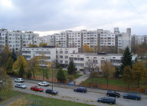 Пазарът на имоти в България забавя темповете през първото полугодие