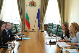 Вицепремиерът Николова се срещна с посланика на Държавата Израел в България