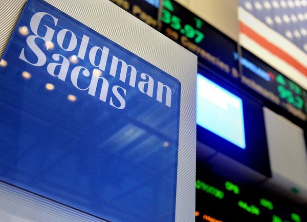 Goldman Sachs се опасява от мащабно отслабване на канадския долар