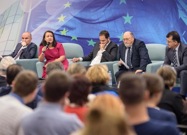 Българските евродепутати представиха приоритетите си