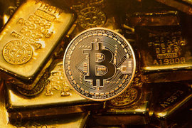 Златото срещу биткойна- коя е по-добрата инвестиция?