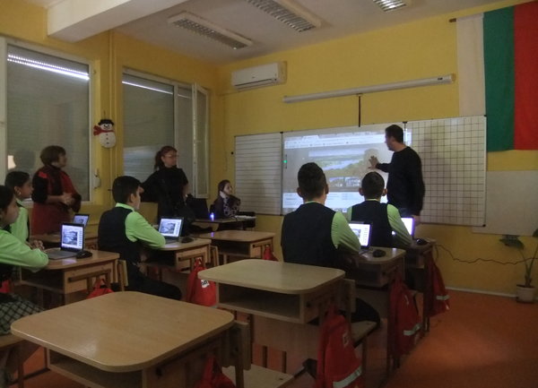 Екипът на Daskal.eu проведе открит урок по образователни иновации в българско училище