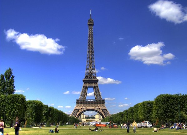 Франция затяга мерките върху криптовалутите