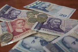 Брутния външен дълг на България спада