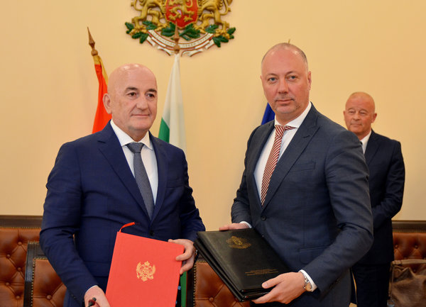 Либерализират международните превози между България и Черна гора
