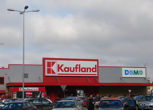 Kaufland България инвестира 470 хил. лв. в нова програма за електромобили