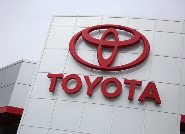 Toyota предупреждава, че „безпрецедентните“ разходи за суровини могат да намалят печалбите с 20%