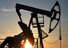 Увеличеното производство на петрол в САЩ подрива цената му на борсите