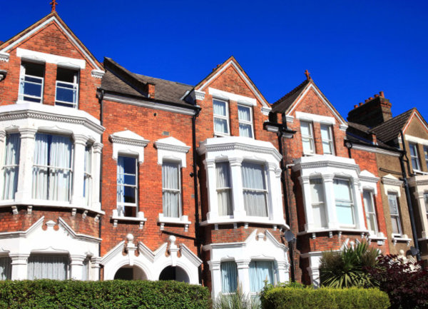 Спад на цените на жилища в Лондон