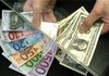 Валутна търговия: прогнозата за еврото е мрачна, търговците - силно привлечени от долара