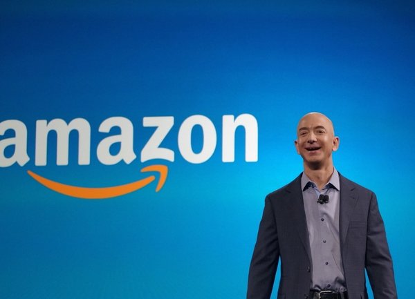Джеф Безос се оттегля от длъжността - главен изпълнителен директор на Amazon