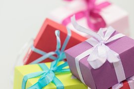 20% от месечния доход на българина отива за подаръци по Коледа