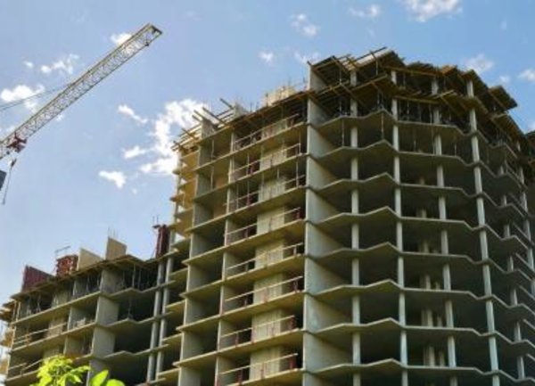 Строежът на жилища във Великобритания определя съдбата на строителния сектор в страната