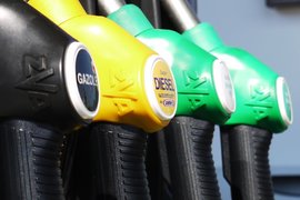 Цените на петрола остават стабилни, преди срещата на ОПЕК