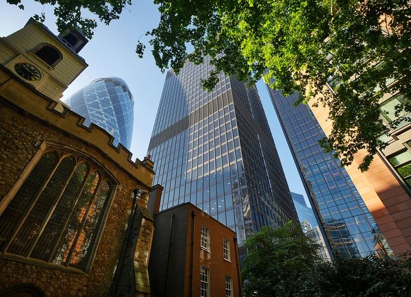 Строителството на нови офис сгради в Лондон е в застой