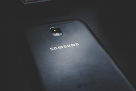 Русия забрани продажбите на почти всички смартфони на Samsung