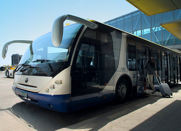 Китайска компания за автобуси ще отваря завод у нас
