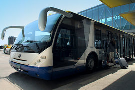 Китайска компания за автобуси ще отваря завод у нас