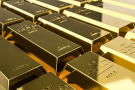 Цените на златото се покачват до рекордно високи стойности