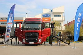Международното роудшоу на Камиона на годината - Ford Trucks F-MAX, минава през България
