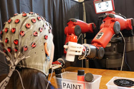 Нова технология позволи на учени да управляват робот с мисълта си