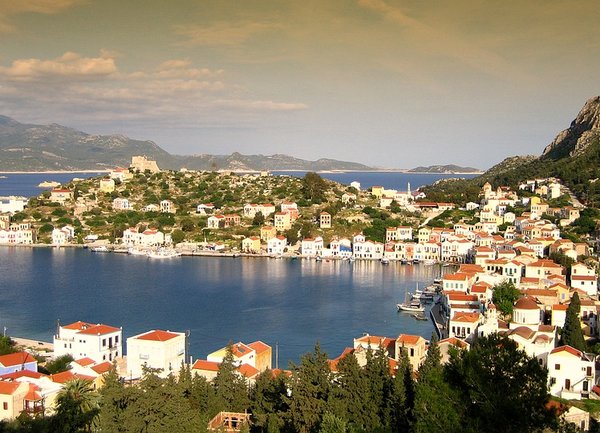 Онлайн търгове застрашават длъжниците на имоти в Гърция