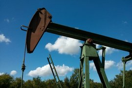 Петролът с най-високата цена от началото на годината – 72 долара за барел