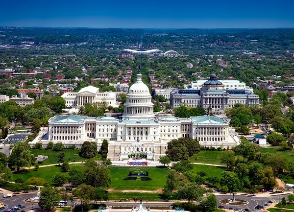 Сенатът в САЩ направи компромис, за да се преодолее бюджетната криза