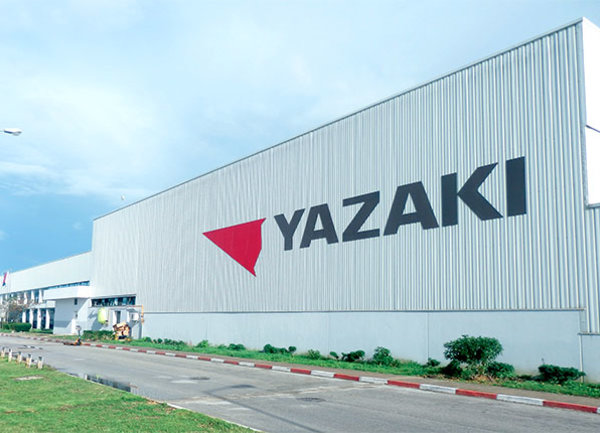 Отварят се 200 работни места в прототипния завод на „Yazaki”